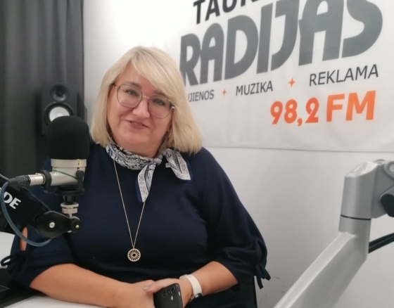 Janina Pukelienė, Tauragės Jovarų pagrindinės mokyklos direktorė I Apie mokyklos istoriją