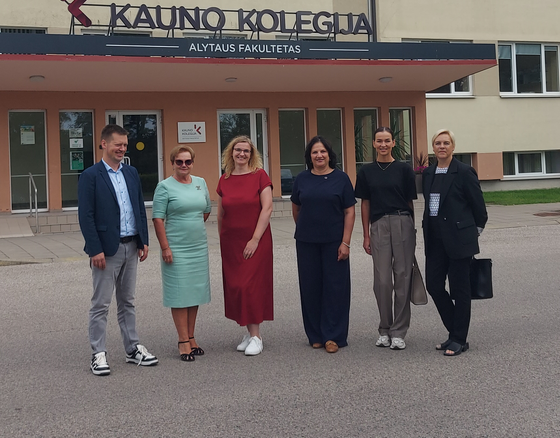 Kauno kolegijos Alytaus fakultete ieškota sprendimų slaugytojų trūkumui mažinti