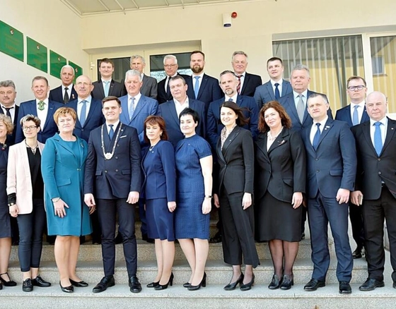 Klausiame tarybos narių: „Ar skiepysitės?“