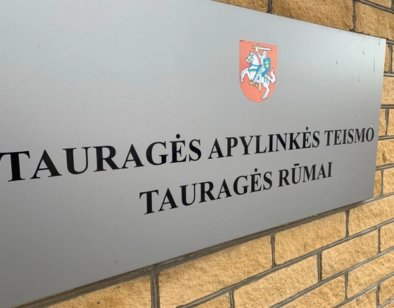 Savo vaiko globėją melagingai įskundęs tėvas sulaukė tūkstantinės baudos