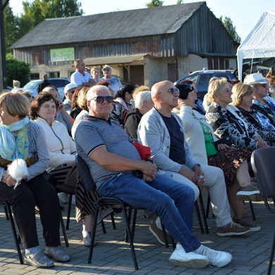 Antaninių šventė Kęsčiuose – pirmoji pradalgė ir gardžiausio sūrio rinkimai