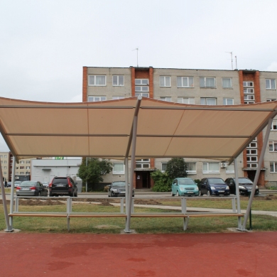 Atnaujinami pėsčiųjų takai ir žaidimų aikštelės