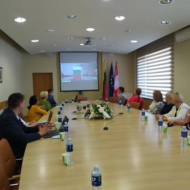 Bendradarbiavimo dešimtmetį pažymėjo nuotoliniu susitikimu
