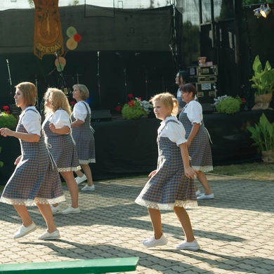 Bendruomenės švenčia: Batakiai kvietė į atlaidus, Trepai žvejojo, sportavo ir dainavo  