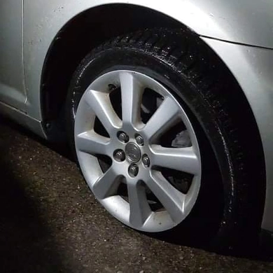 Dėl prastos kelio dangos apgadinote automobilį? Žala gali būti atlyginta