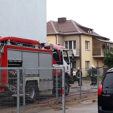 Gaisras Stoties gatvėje: degė automobilis