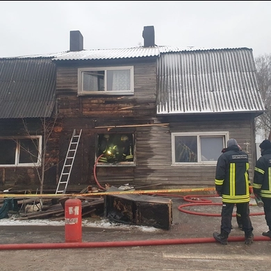 Gąsdinanti gaisrų gausa – ugniagesiai kasdien skuba pagalbon