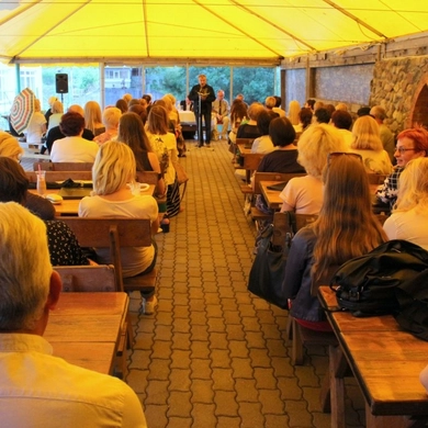 Į „Bangą“ vėl atskrieja „Poezijos pavasaris“