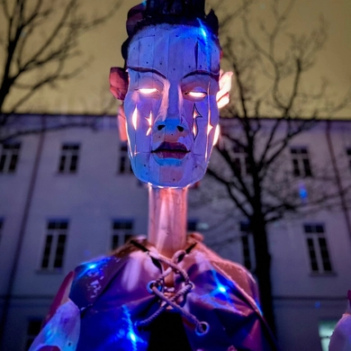 Išskirtinė muzikos ir šviesų instaliacija „Deivių giesmės“ – jau šįvakar