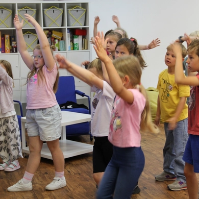 Įvyko jau penktoji bibliotekos organizuojama vaikų vasaros stovykla „Pozityvumo tiltas“