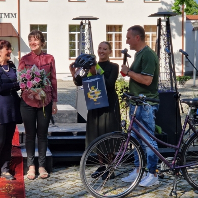 Meno mokykloje – ypatinga šventė, paskelbti „Metų žiburiai“