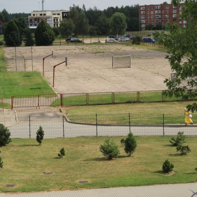 Mokyklų stadionai: kai kurių būklė tragiška