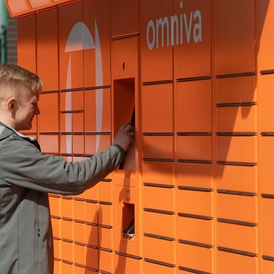 „Omniva LT“ paštomatų tinklo plėtra: metų pabaigą pasitinka su 420 paštomatų