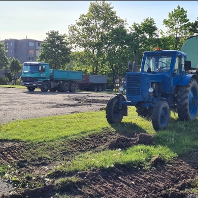 Pagaliau: pradėta ilgai laukta „Šaltinio“ progimnazijos stadiono rekonstrukcija