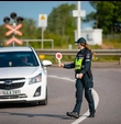 Pažeidimai geležinkelio pervažose: policija ragina elgtis atsakingai