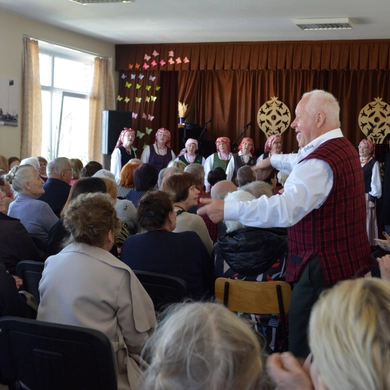 Per Jurgines ragauta naminės duonos, klausyta tradicinės muzikos, prisimintos tradicijos