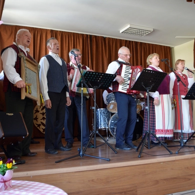Per Jurgines ragauta naminės duonos, klausyta tradicinės muzikos, prisimintos tradicijos