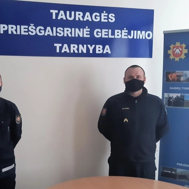 Per plauką nuo nelaimės: į tvenkinį įlūžęs vyras spe