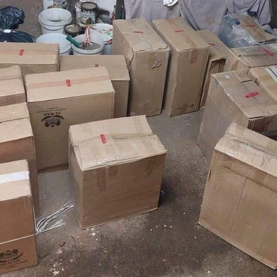 Policijos pareigūnai pastate aptiko daugiau nei 17 tūkst. pakelių kontrabandinių cigarečių
