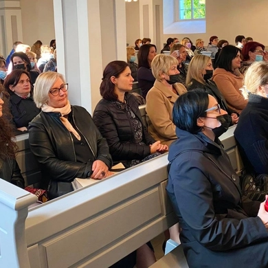 Profesinė šventės proga – dainos ir spektaklis