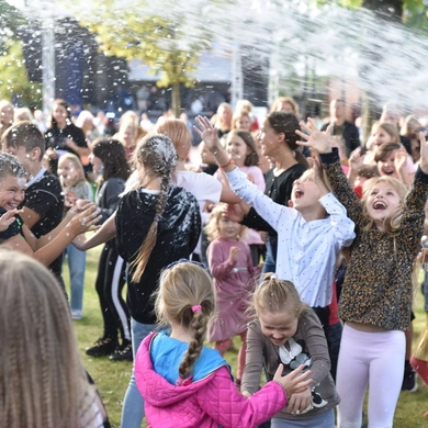 Putų patrankos šūvis paskelbė naujųjų mokslo metų pradžią