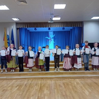 Rajoninės mokinių folklorinių šokių varžytuvės „Kelk kojeles tonke“