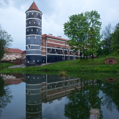 Raudonės pilyje planuojama įkurti viešbutį ir restoraną