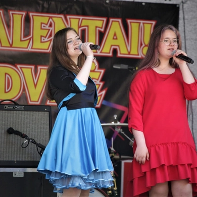 Skaudvilę užliejo net dviejų festivalių melodijos