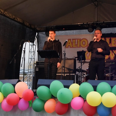Skaudvilę užliejo net dviejų festivalių melodijos