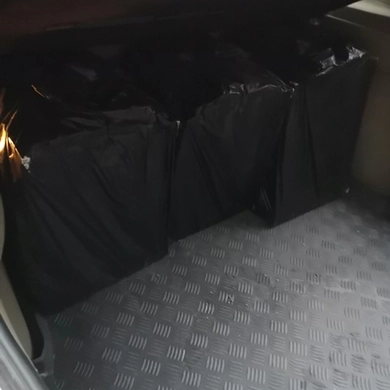 Sulaikė asmenis, kurių automobiliuose nelegalių rūkalų rado už daugiau nei 30 tūkst. eurų