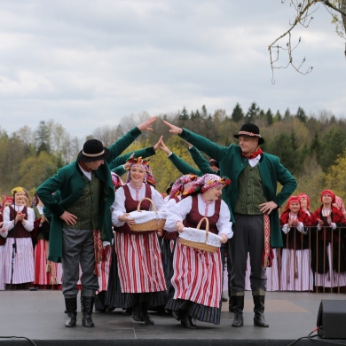 Šventė baigėsi, liko geros emocijos ir pusantro šimto inkilų