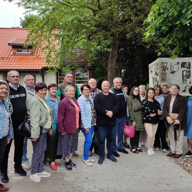 Tauragės literatai keliavo I. Simonaitytės gimtinės takais