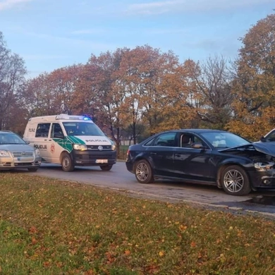 Tilžės plente susidūrė 3 automobiliai
