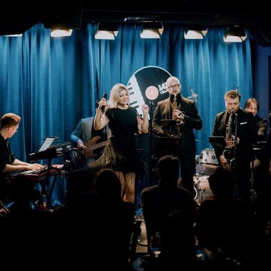 Trečiadienį „JAZZ‘STRADA“ Smalininkuose: šiltai, artimai ir energingai
