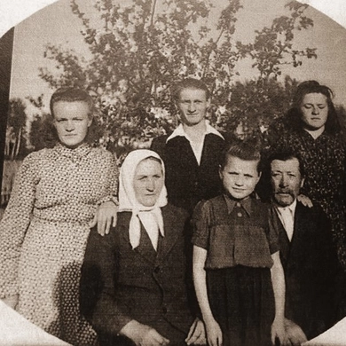 Užburiantys „Šviesybių namai“, kuriuose persipina kasdienybė ir mistika
