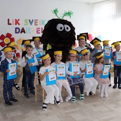 Vaikų darželiuose – išleistuvių vajus