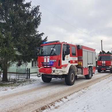 Vidurdienį ugniagesiai gelbėtojai iškviesti į Akacijų gatvę