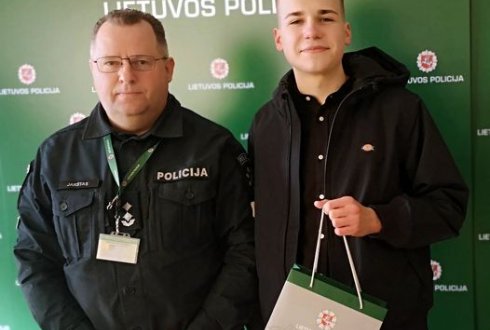 policija