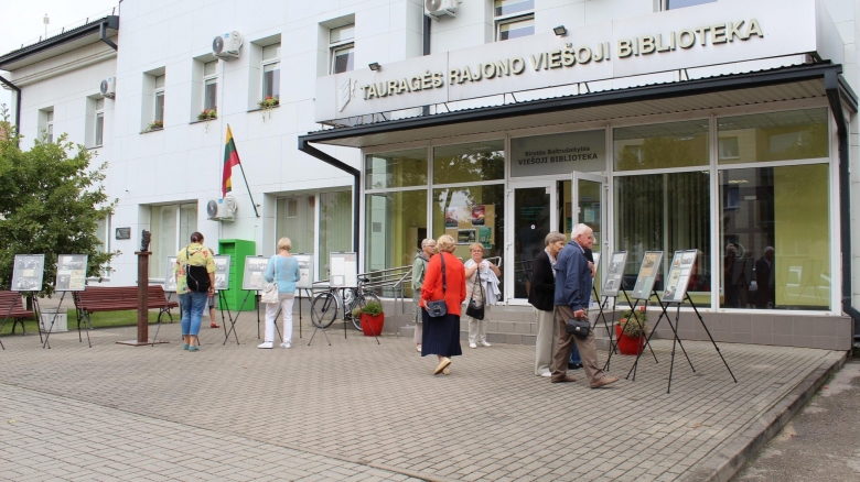 Biblioteka kvietė paminėti Baltijos kelią