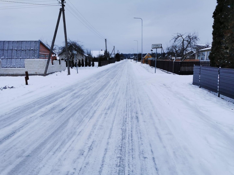 Žiema užklumpa netikėtai – kelininkus ar vairuotojus?